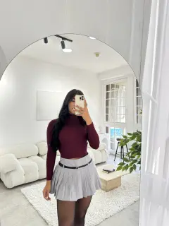 Falda short plisadas